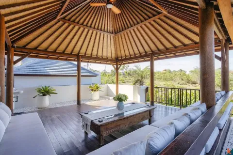 3 bedrooms Villa in Ungasan, Badung, Indonesia No. 10834 2