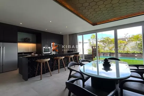 Вилла с 3 спальнями в Seminyak, Бадунг, Индонезия № 12462 4