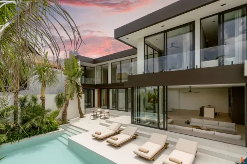 Вилла с 4 спальнями в Seminyak, Бадунг, Индонезия № 10280 3