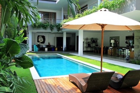Вилла с 3 спальнями в Seminyak, Бадунг, Индонезия № 1202 6