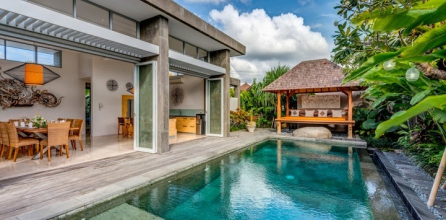 3 bedrooms Villa in Seminyak, Badung, Indonesia No. 1199