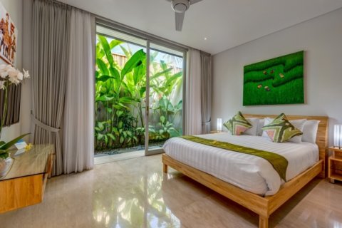 3 bedrooms Villa in Seminyak, Badung, Indonesia No. 1199 13