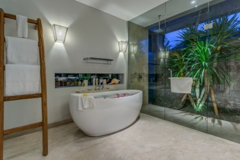 3 bedrooms Villa in Seminyak, Badung, Indonesia No. 1199 12
