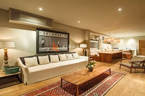 5 bedrooms Villa in Tibubeneng, Badung, Indonesia No. 12215 12