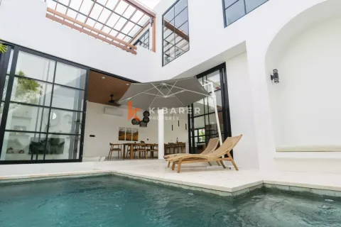 2 bedrooms Villa in Badung, Indonesia No. 12221