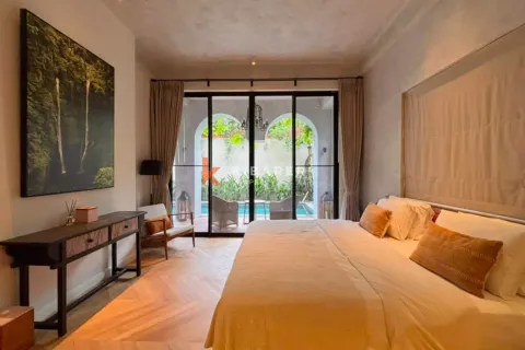 Вилла с 4 спальнями в Seminyak, Бадунг, Индонезия № 12219 11