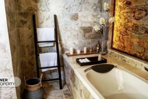 4 bedrooms Villa in Jimbaran, Badung, Indonesia No. 8680 5