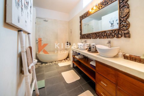 3 bedrooms Villa in Kerobokan, Badung, Indonesia No. 11813 16