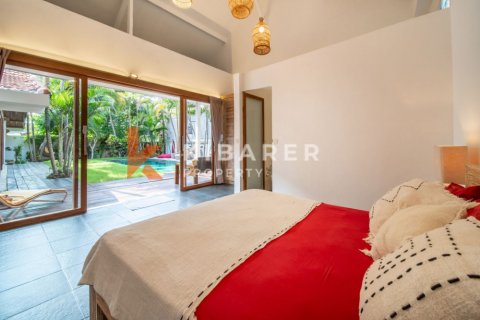 3 bedrooms Villa in Kerobokan, Badung, Indonesia No. 11813 23