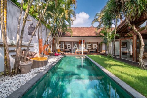 3 bedrooms Villa in Kerobokan, Badung, Indonesia No. 11813 10
