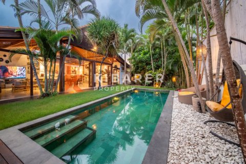 3 bedrooms Villa in Kerobokan, Badung, Indonesia No. 11813 26
