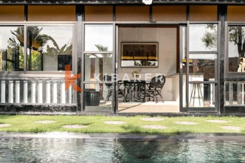 4 bedrooms Villa in Tibubeneng, Badung, Indonesia No. 11808