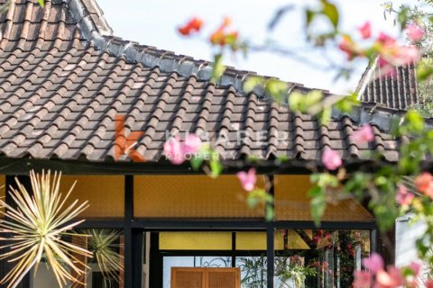 4 bedrooms Villa in Tibubeneng, Badung, Indonesia No. 11808 23