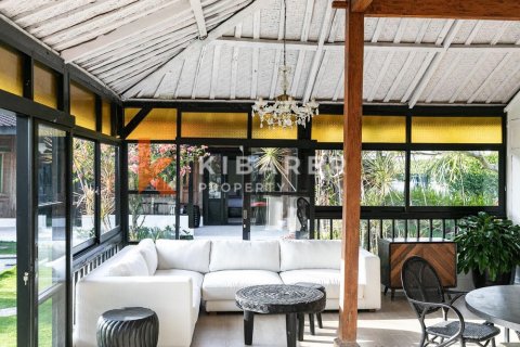 4 bedrooms Villa in Tibubeneng, Badung, Indonesia No. 11808 11