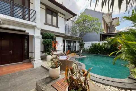 3 bedrooms Villa in Seminyak, Badung, Indonesia No. 11814