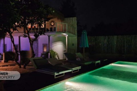 4 bedrooms Villa in Gili Meno, Gili Indah, North Lombok, Indonesia No. 13546 5