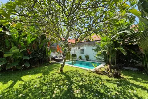 2 bedrooms Villa in Canggu, Badung, Indonesia No. 12250 2