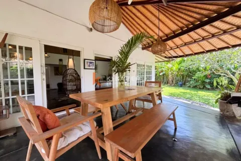 2 bedrooms Villa in Canggu, Badung, Indonesia No. 12250 5