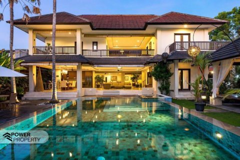 Вилла с 8 спальнями в Nusa Dua, Бадунг, Индонезия № 207 16
