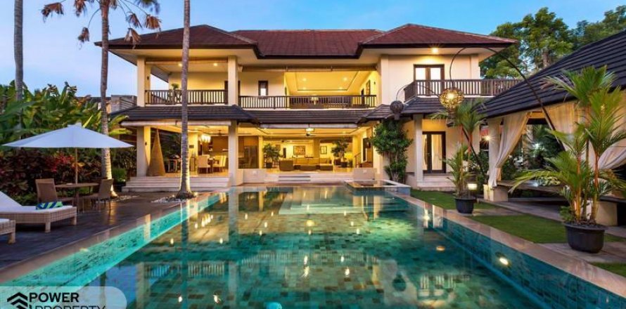 Вилла с 8 спальнями в Nusa Dua, Бадунг, Индонезия № 207