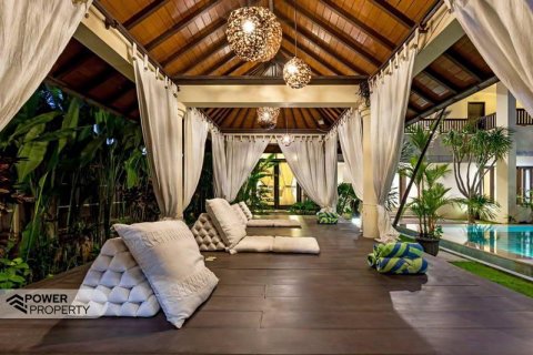 Вилла с 8 спальнями в Nusa Dua, Бадунг, Индонезия № 207 7