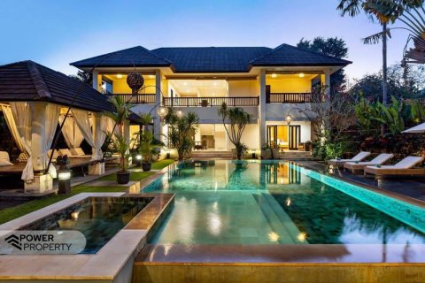 Вилла с 8 спальнями в Nusa Dua, Бадунг, Индонезия № 207 20