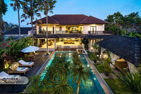 Вилла с 8 спальнями в Nusa Dua, Бадунг, Индонезия № 207 21