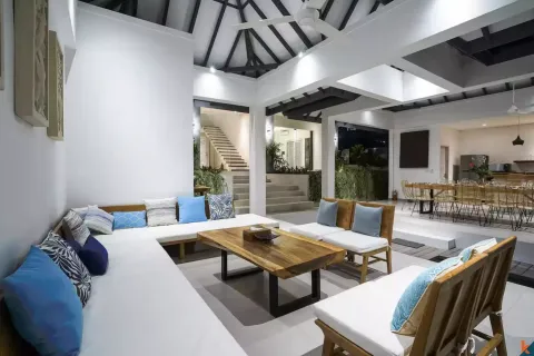 6 bedrooms Villa in Tumbak Bayuh, Mengwi, Badung, Indonesia No. 10371 10