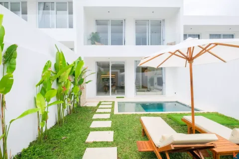 2 bedrooms Villa in South Kuta, Badung, Indonesia No. 10372