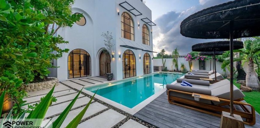 Вилла с 4 спальнями в Canggu, Бадунг, Индонезия № 7009