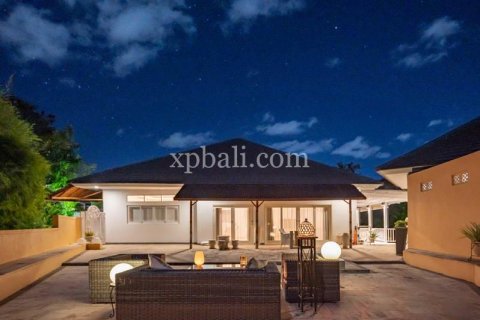 5 bedrooms Villa in Nusa Dua, Badung, Indonesia No. 299 2