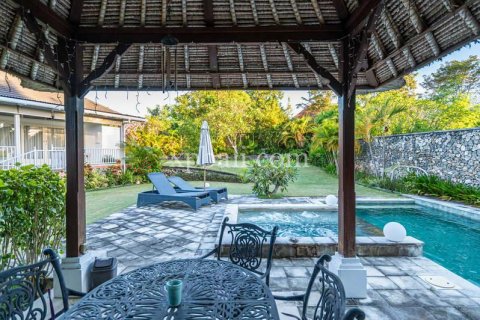 5 bedrooms Villa in Nusa Dua, Badung, Indonesia No. 299 11