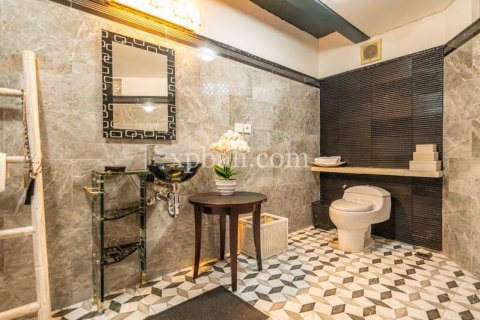 5 bedrooms Villa in Nusa Dua, Badung, Indonesia No. 299 9