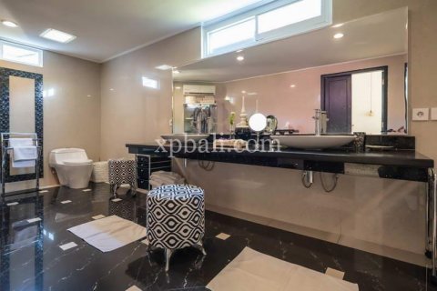 5 bedrooms Villa in Nusa Dua, Badung, Indonesia No. 299 18