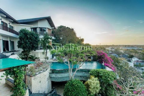 4 bedrooms Villa in Jimbaran, Badung, Indonesia No. 298 30