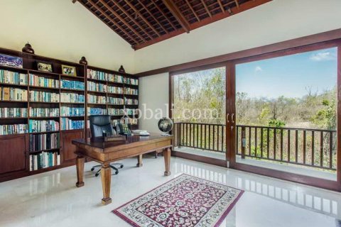 4 bedrooms Villa in Jimbaran, Badung, Indonesia No. 298 10