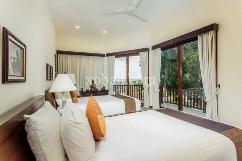 4 bedrooms Villa in Jimbaran, Badung, Indonesia No. 298 24