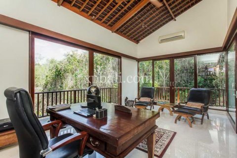 4 bedrooms Villa in Jimbaran, Badung, Indonesia No. 298 2
