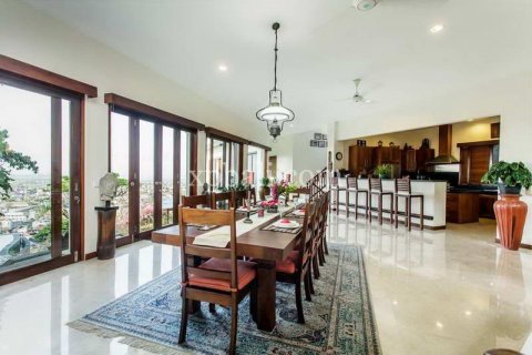 4 bedrooms Villa in Jimbaran, Badung, Indonesia No. 298 16