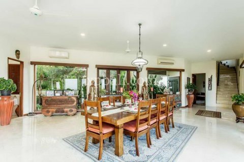 4 bedrooms Villa in Jimbaran, Badung, Indonesia No. 298 14