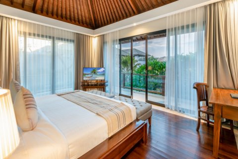 4 bedrooms Villa in South Kuta, Badung, Indonesia No. 912 18
