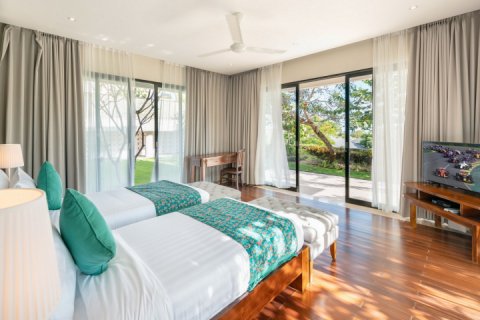 4 bedrooms Villa in South Kuta, Badung, Indonesia No. 912 9