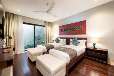 4 bedrooms Villa in South Kuta, Badung, Indonesia No. 906 25