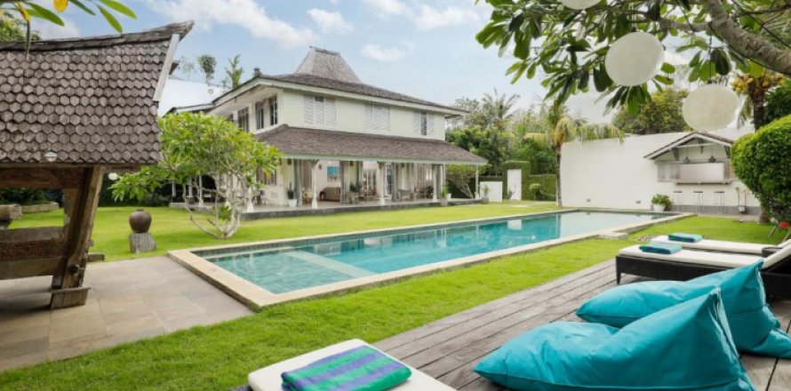 3 bedrooms Villa in Jimbaran, Badung, Indonesia No. 1093