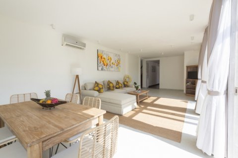 3 bedrooms Villa in Jimbaran, Badung, Indonesia No. 1093 11