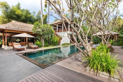 3 bedrooms Villa in Seminyak, Badung, Indonesia No. 1091 3