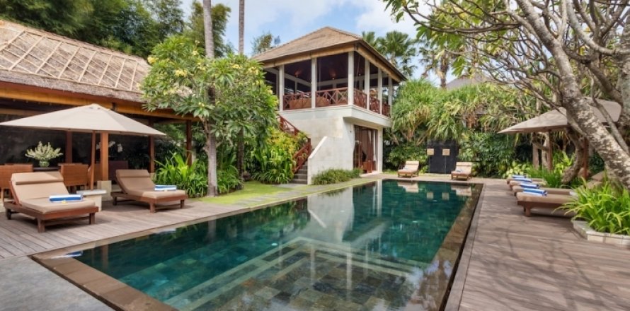 3 bedrooms Villa in Seminyak, Badung, Indonesia No. 1091