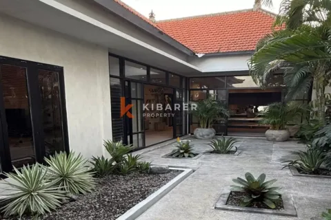 3 bedrooms Villa in Tibubeneng, Badung, Indonesia No. 12593