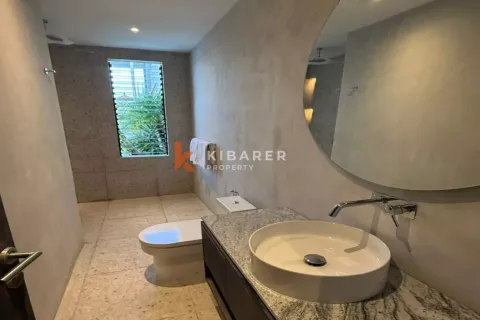 3 bedrooms Villa in Tibubeneng, Badung, Indonesia No. 12593 13