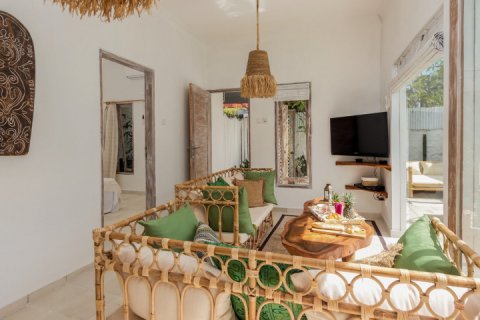 7 bedrooms Villa in South Kuta, Badung, Indonesia No. 1797 3